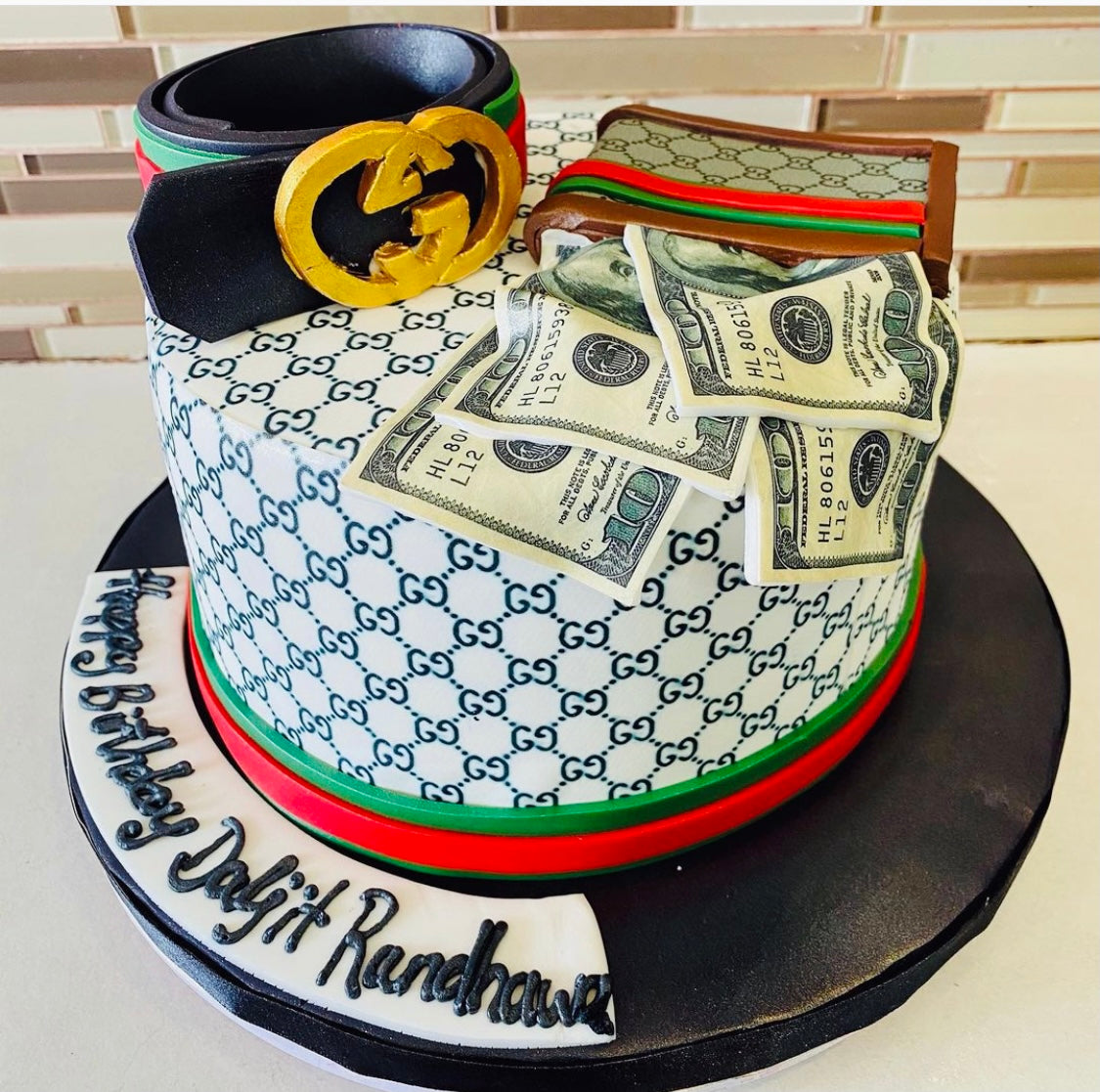 Gucci cake, Luxury cake, Custom birthday cakes